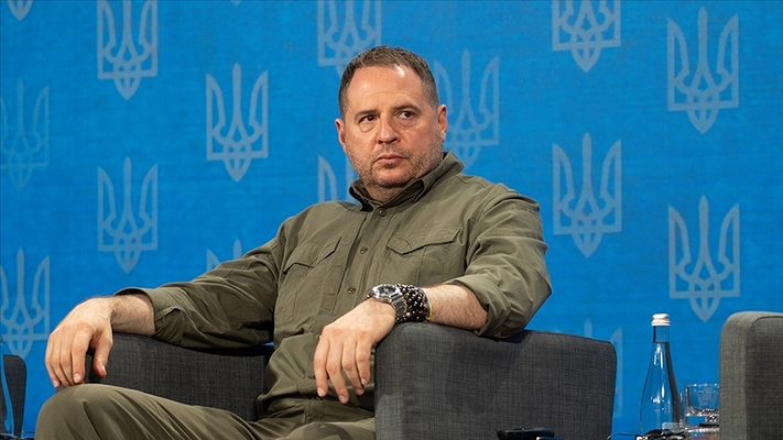 Зеленський оголосив про відставку голови Офісу президента