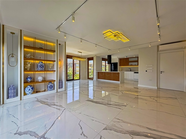 Ексклюзивні апартаменти плануванням 4+1 в унікальному комплексі центральної частини Аланья