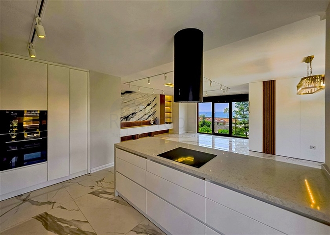 Ексклюзивні апартаменти плануванням 4+1 в унікальному комплексі центральної частини Аланья