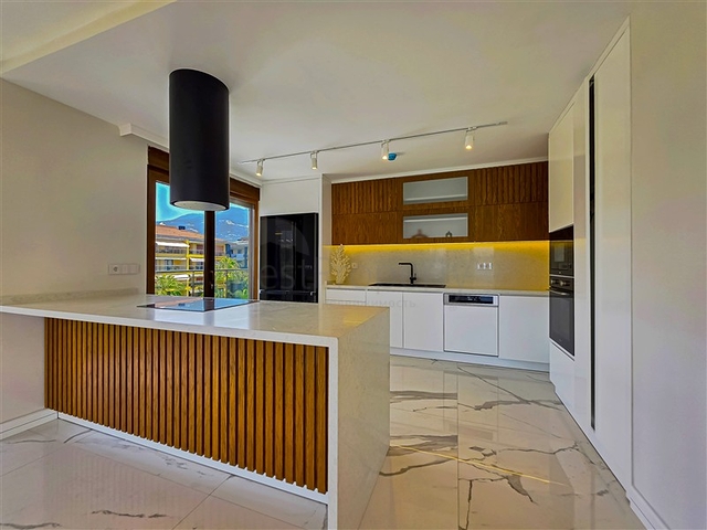 Ексклюзивні апартаменти плануванням 4+1 в унікальному комплексі центральної частини Аланья