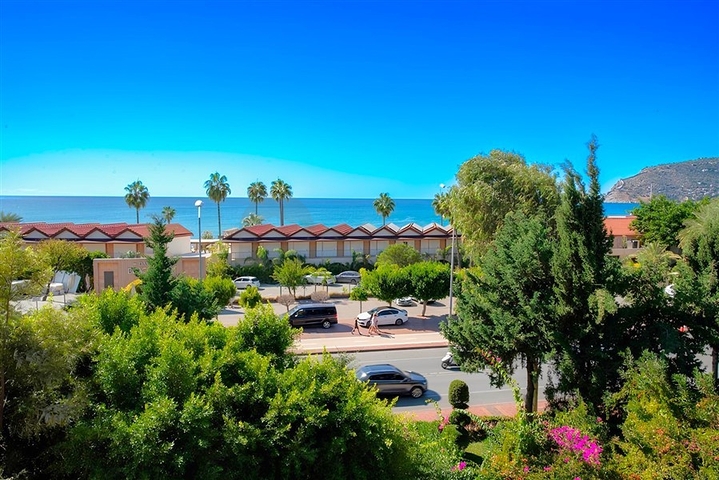 Ексклюзивні апартаменти плануванням 4+1 в унікальному комплексі центральної частини Аланья