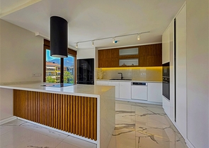 Ексклюзивні апартаменти плануванням 4+1 в унікальному комплексі центральної частини Аланья