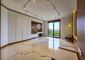 Ексклюзивні апартаменти плануванням 4+1 в унікальному комплексі центральної частини Аланья