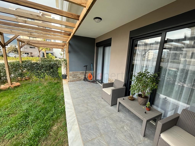 Двоповерховий Садовий дуплекс 2 + 1 в районі Оба 