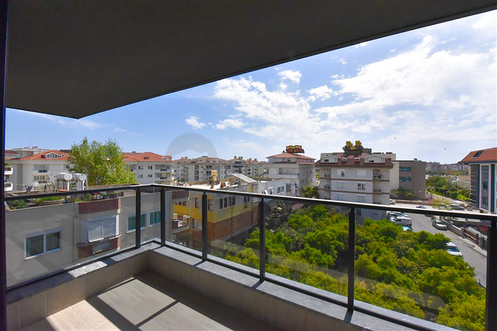 Пентхаус 2 + 1 в районі Оба 