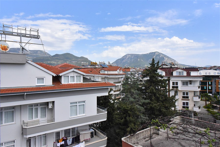 Пентхаус 2 + 1 в районі Оба 