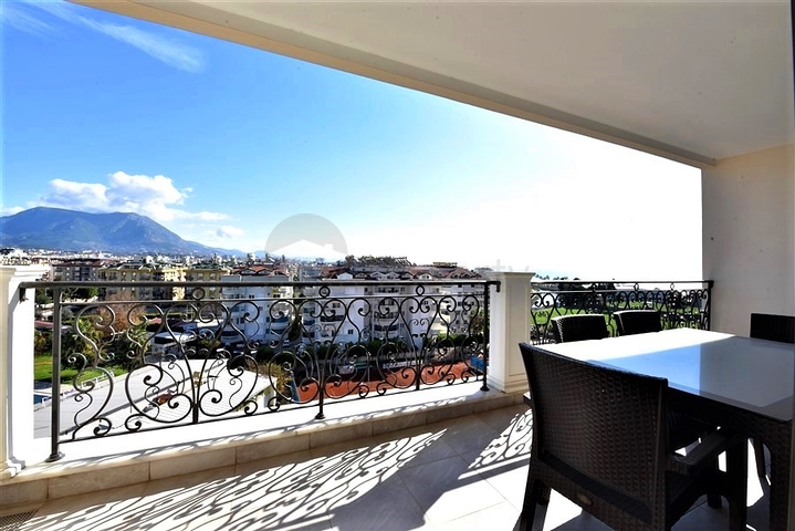 Шикарна квартира від власника в комплексі преміального рівня плануванням 2+1