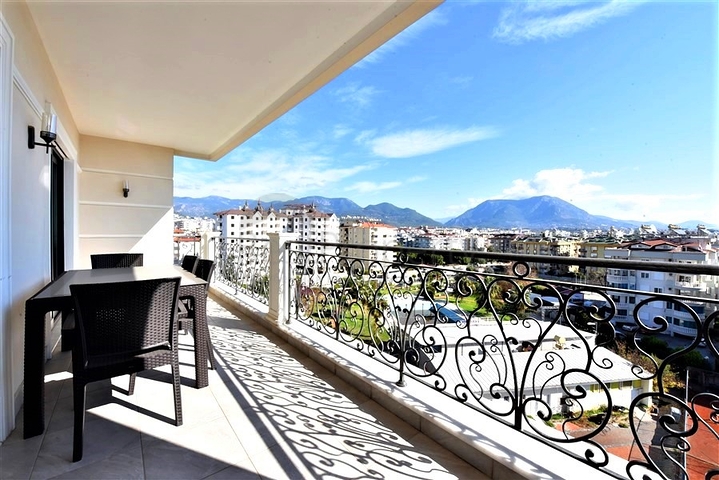 Шикарна квартира від власника в комплексі преміального рівня плануванням 2+1