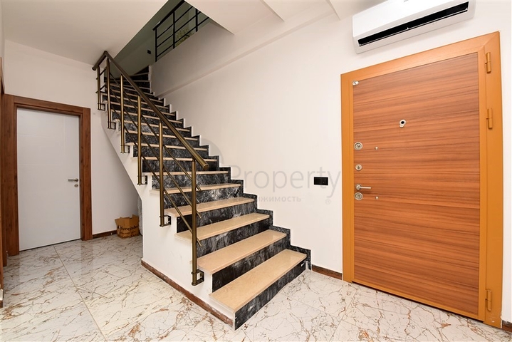 Розкішний офіс в центрі Аланії