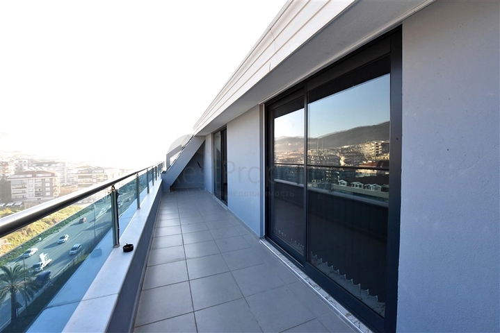 Розкішний офіс в центрі Аланії