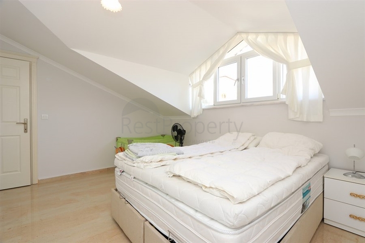 Пентхаус 3+1 в районі Конакли в крокової доступності до моря