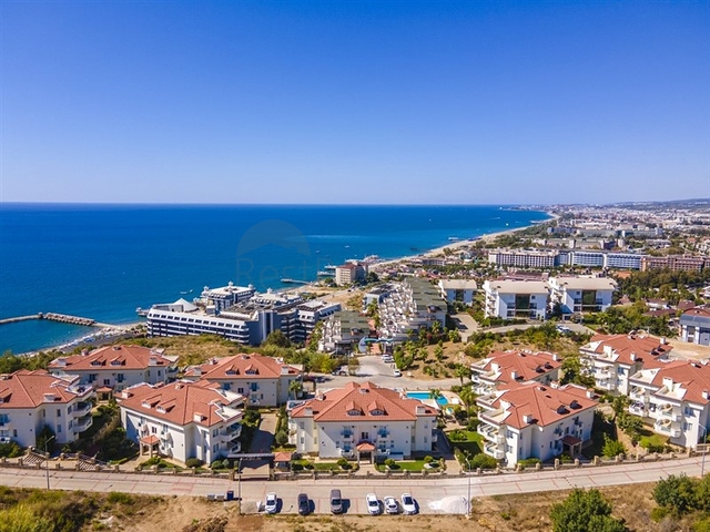 Пентхаус 3+1 в районі Конакли в крокової доступності до моря