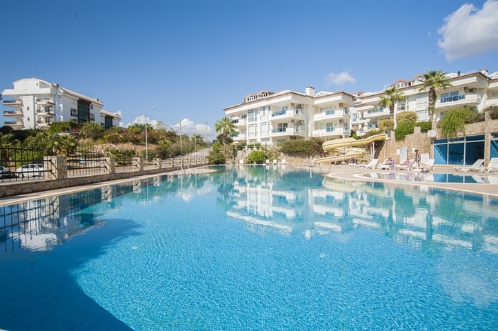 Пентхаус 3+1 в районі Конакли в крокової доступності до моря