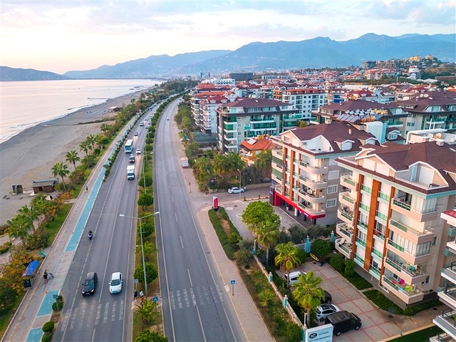 Квартира 2 + 1 в 50 м до моря в районі Кестель 