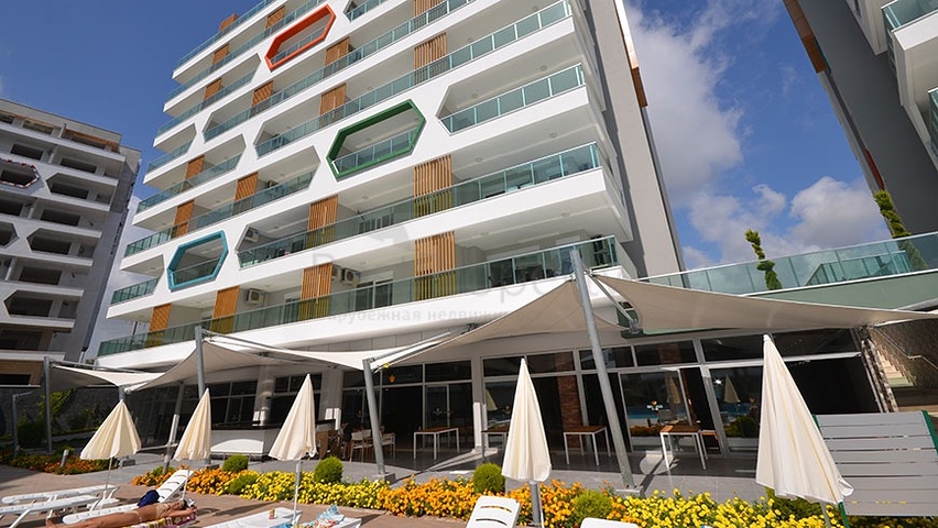 Простора квартира 4 + 1 в районі Авсаллар