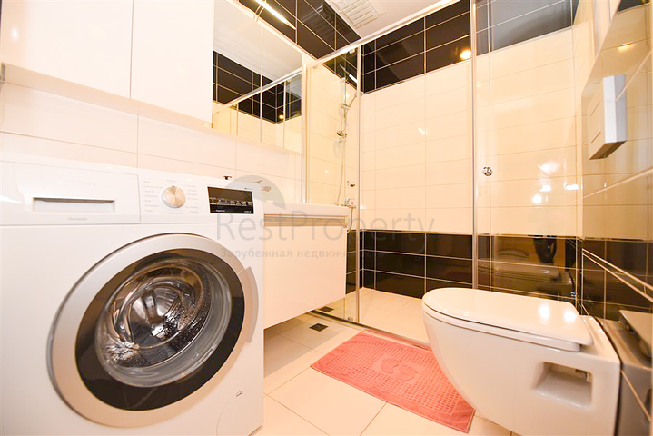 Простора квартира 4 + 1 в районі Авсаллар