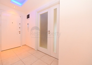 Простора квартира 4 + 1 в районі Авсаллар