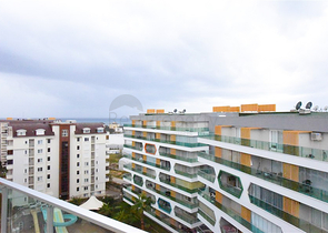 Простора квартира 4 + 1 в районі Авсаллар