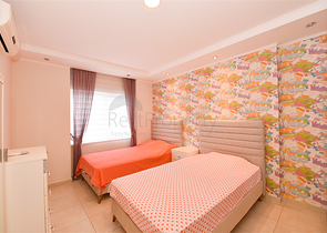 Простора квартира 4 + 1 в районі Авсаллар