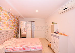 Простора квартира 4 + 1 в районі Авсаллар