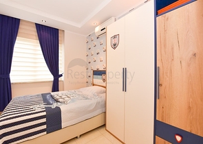 Простора квартира 4 + 1 в районі Авсаллар