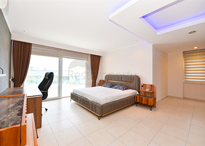 Простора квартира 4 + 1 в районі Авсаллар