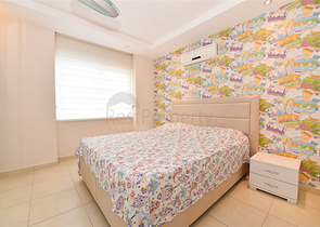 Простора квартира 4 + 1 в районі Авсаллар