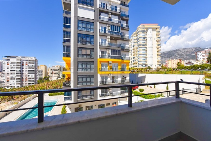 Квартира 1 + 1 в районі Махмутлар