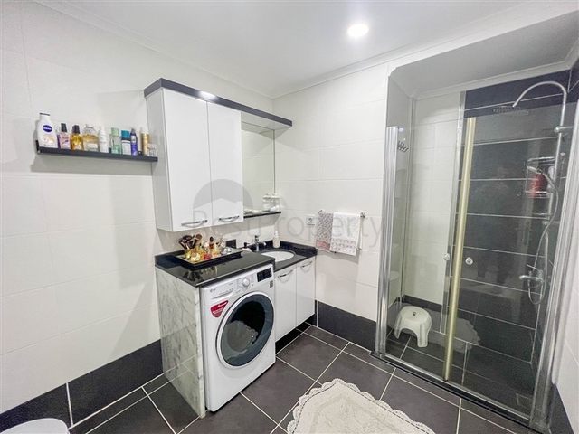 Затишний Садовий дуплекс 2 + 1 для великої родини