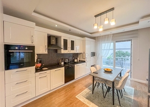 Затишний Садовий дуплекс 2 + 1 для великої родини