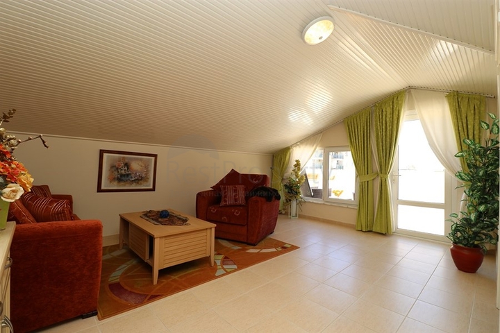 Квартира планування 3+2 в центральному районі Аланії