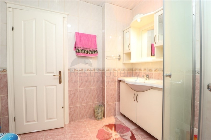 Квартира планування 3+2 в центральному районі Аланії