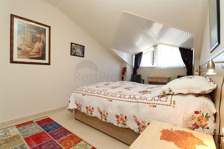 Квартира планування 3+2 в центральному районі Аланії