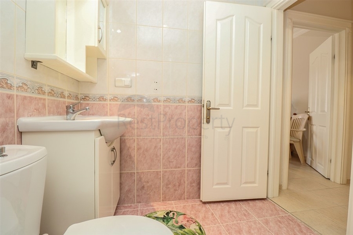 Квартира планування 3+2 в центральному районі Аланії