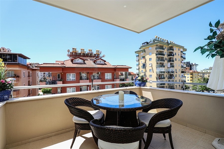 Квартира планування 3+2 в центральному районі Аланії