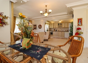 Квартира планування 3+2 в центральному районі Аланії