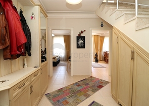 Квартира планування 3+2 в центральному районі Аланії