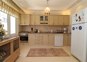 Квартира планування 3+2 в центральному районі Аланії