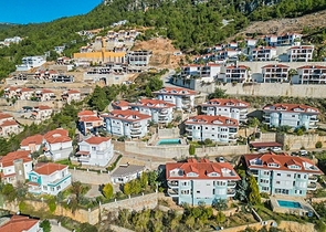 Пентхаус 3+1 з приголомшливим видом на море в мальовничому районі Бекташ