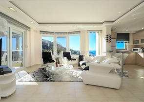 Пентхаус 3+1 з приголомшливим видом на море в мальовничому районі Бекташ