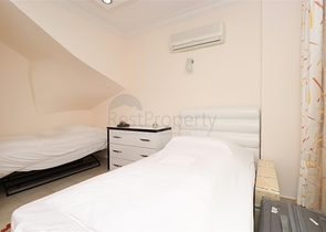 Пентхаус 3+1 з приголомшливим видом на море в мальовничому районі Бекташ