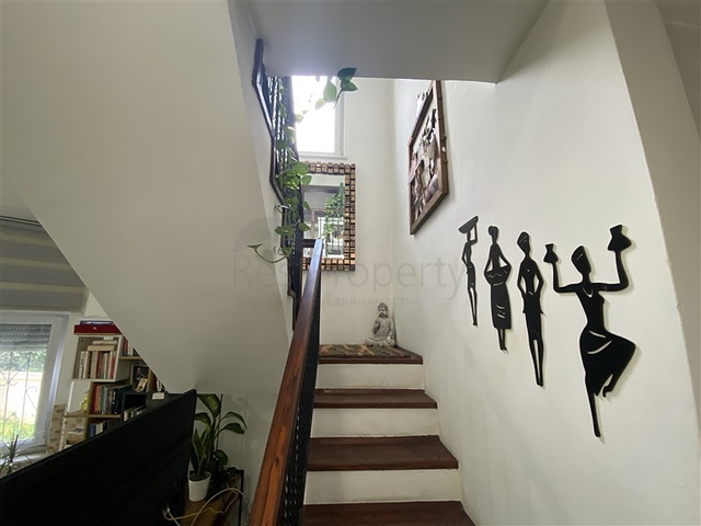 Простора вілла 3 + 1 в 250м від моря в районі Конакли