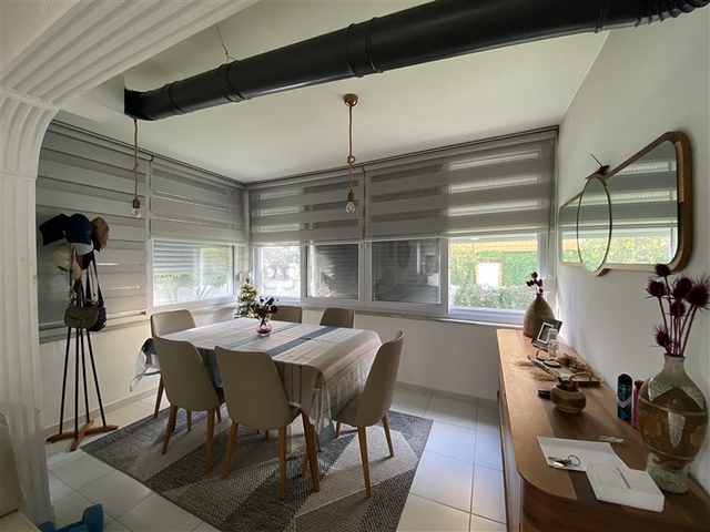 Простора вілла 3 + 1 в 250м від моря в районі Конакли