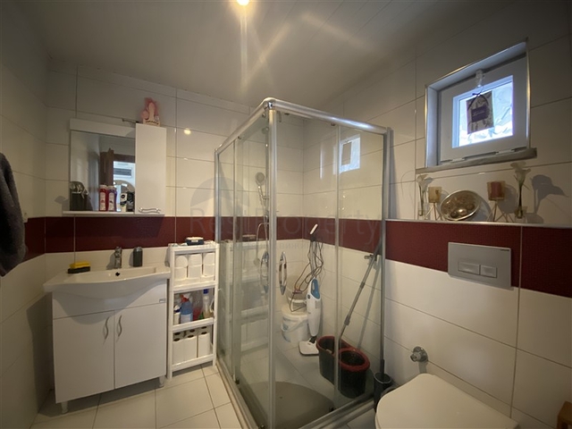 Простора вілла 3 + 1 в 250м від моря в районі Конакли