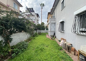 Простора вілла 3 + 1 в 250м від моря в районі Конакли