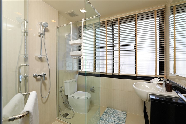 Таунхаус в самому центрі лагуни