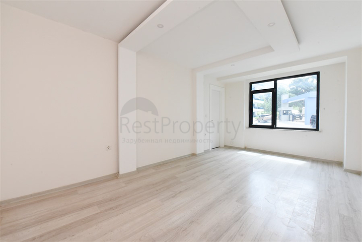 Шикарний дуплекс під громадянство