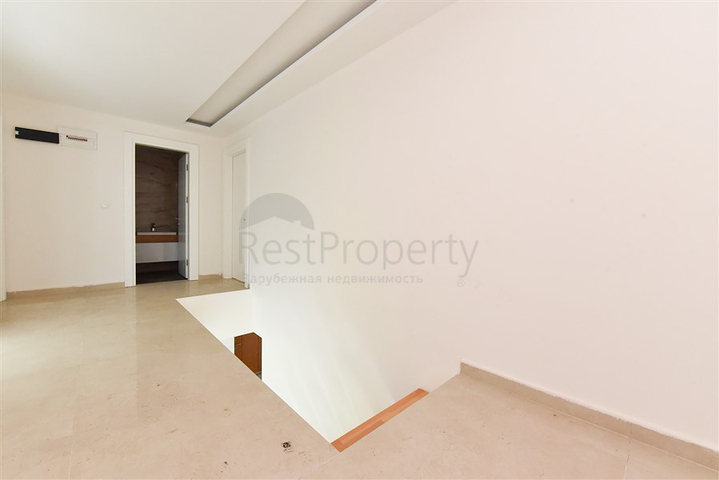 Шикарний дуплекс під громадянство