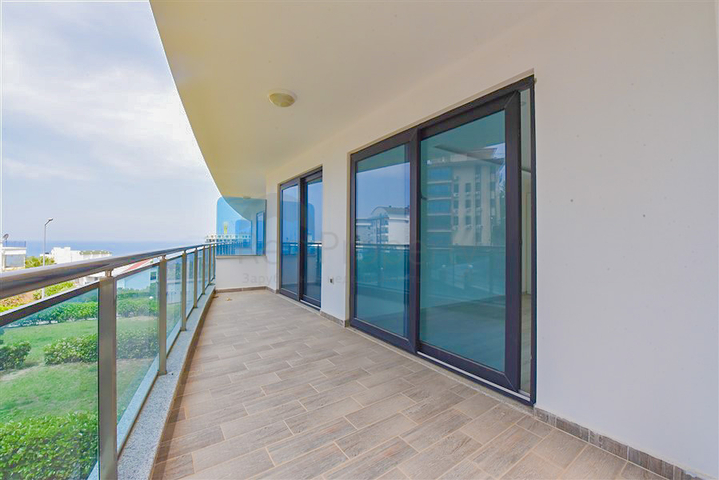 Шикарний дуплекс під громадянство