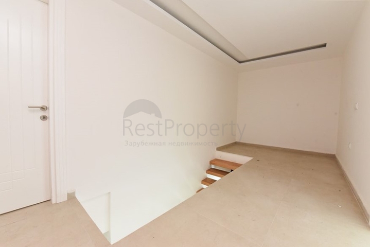 Шикарний дуплекс під громадянство